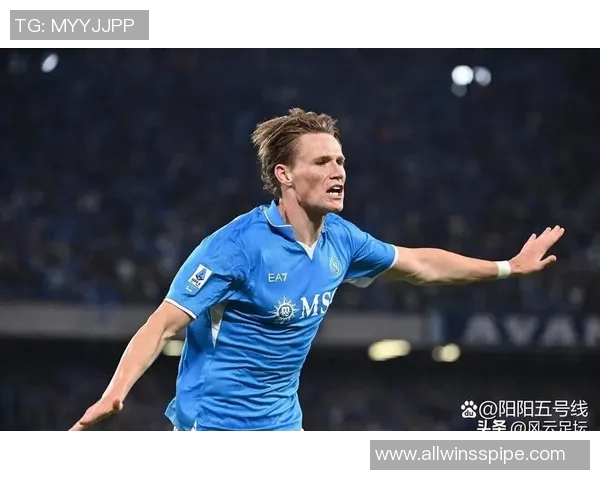 足球明星半脸特写揭示他们的独特魅力与个性风采