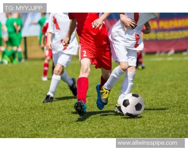 疫情影响下的足球员生活与职业挑战分析